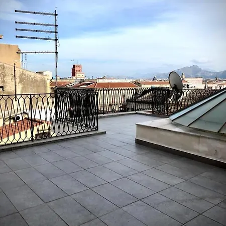 Attico Kadi Tatil Evi *