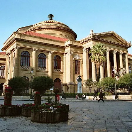 Attico Kadi Tatil Evi Palermo