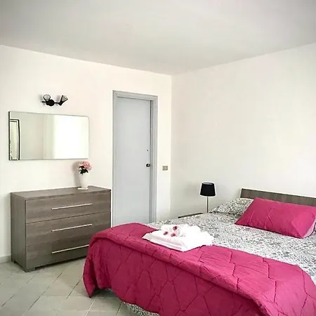Semesterbostad Attico Kadi Palermo